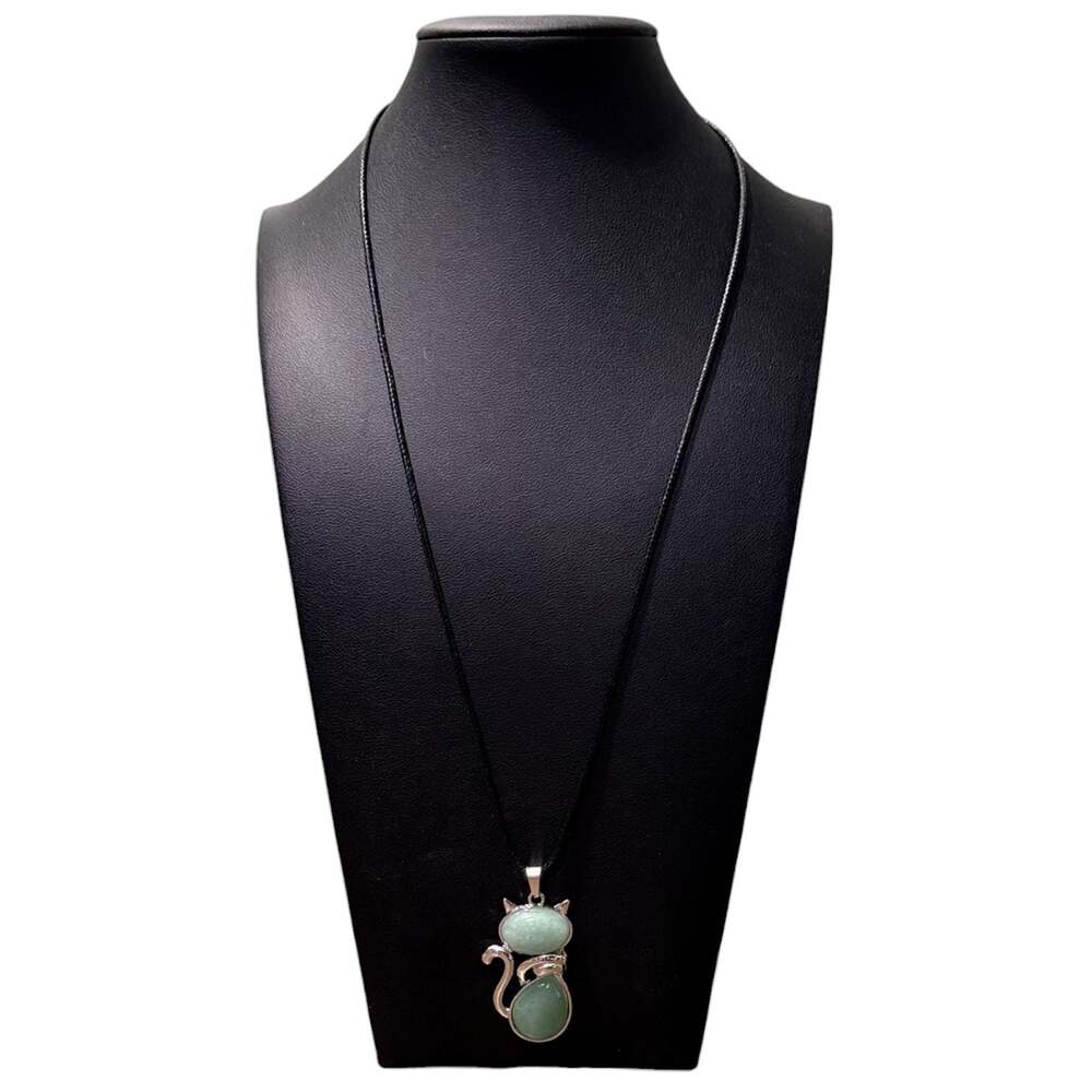 Green Aventurine Crystal Cat Pendant Black Cord Necklace - Picture 3 of 3